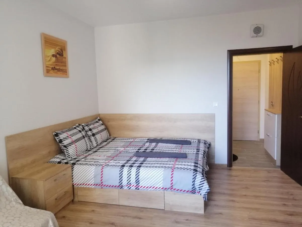 Tiara Apartment 152 София