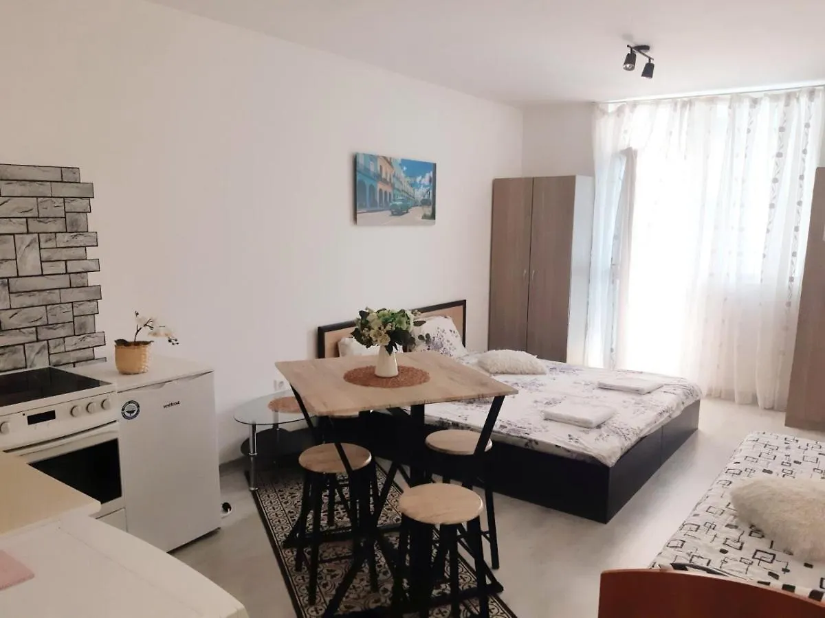 Tiara Apartment 152 София