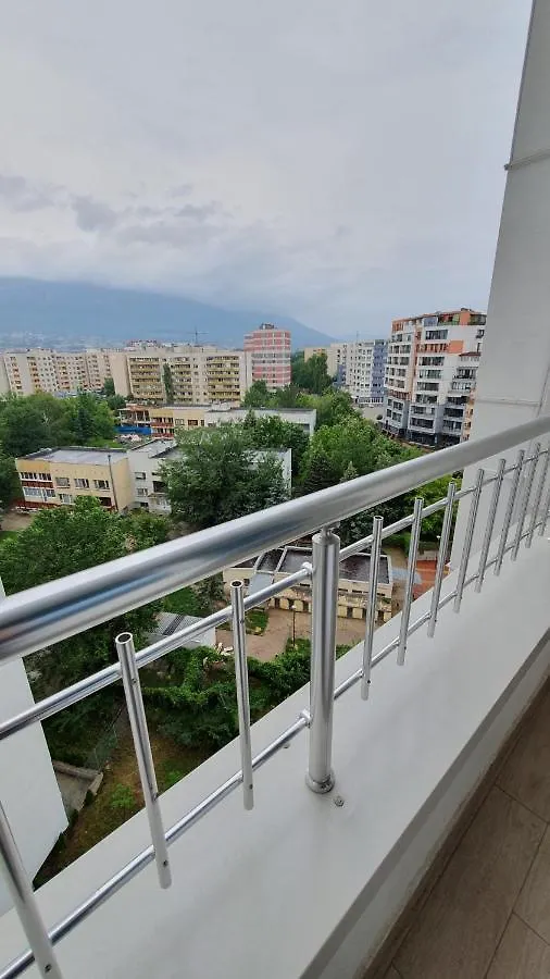Tiara Apartment 152 София